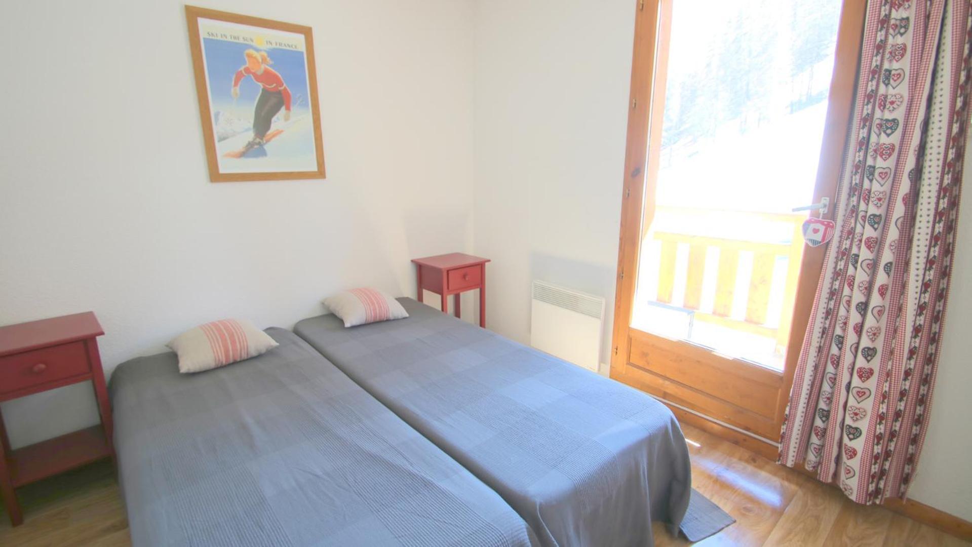 Les Chalets Du Parc Aux Etoiles - Cimes Et Neige Apartment Пюи-Сен-Венсан Стая снимка
